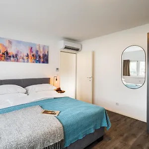 Urban Island I Riverside Appartement
